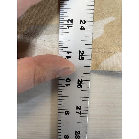 Natural Reflections Shirt Womens Medium Beige Tan Camo Crewneck Bass Pro Shops - Picture 4 of 9